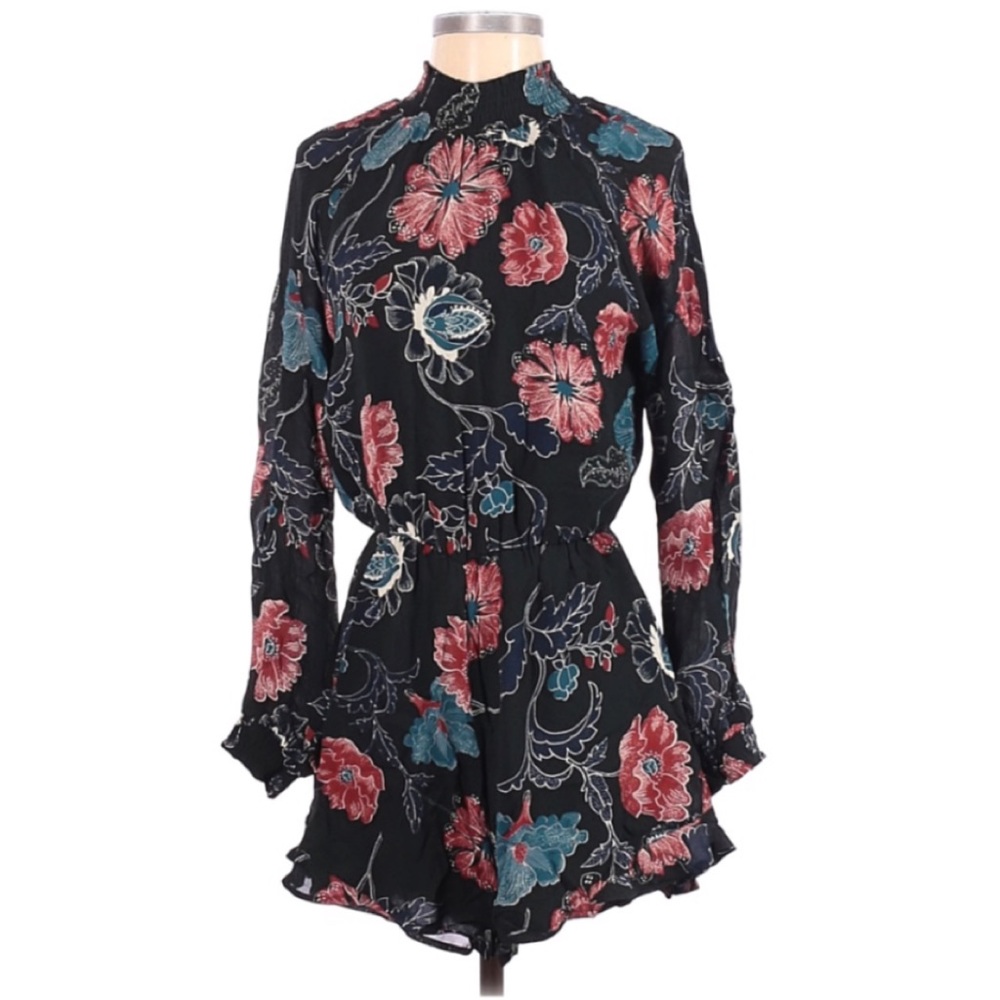 NWT ASTR the Label Eva Romper Dark Green Floral Jumper - Picture 9 of 11